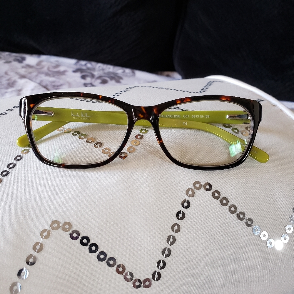 🌺 Nicole Miller Eyeglasses 🌺